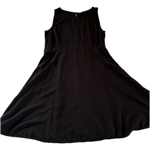 Old Navy Women’s Little Black Dress Rayon High Neck A-line XL Runs Small - Picture 1 of 12